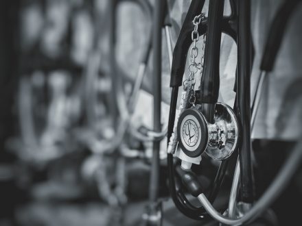 Интервью с экспертом: Нитрозный оксид (N2O) и его влияние на медицину