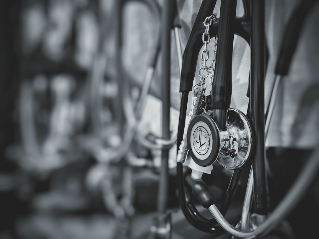 Оксид азота (N2O) в медицине: применение и риски